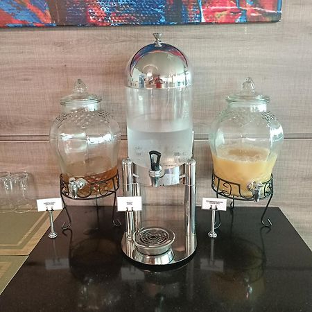 Luxe Apartment Batumi Sea Front Luaran gambar