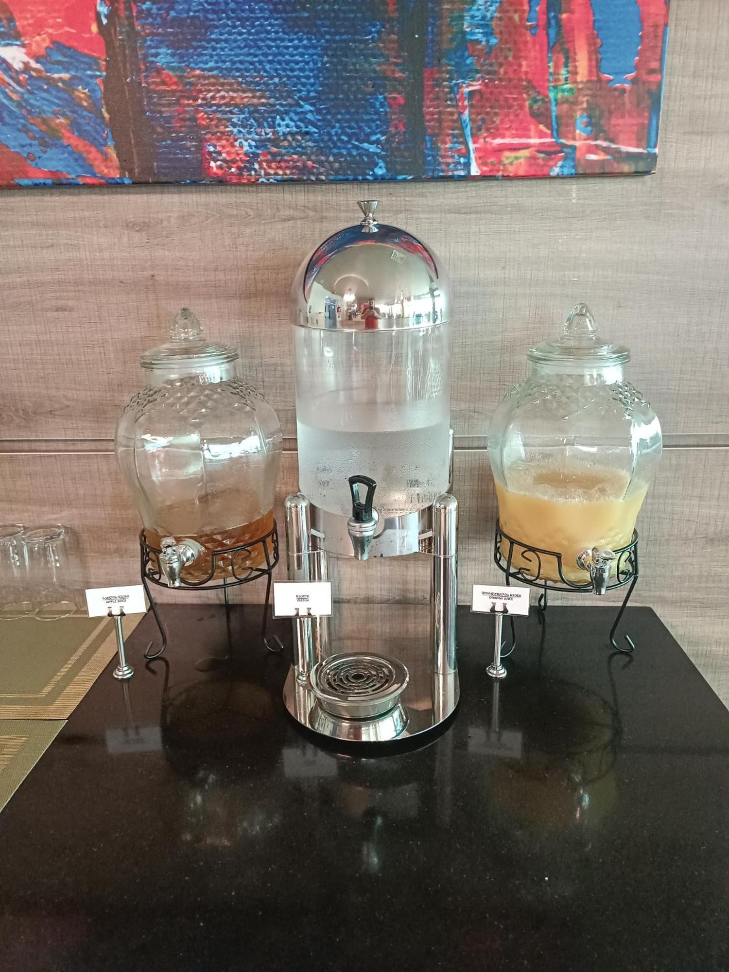 Luxe Apartment Batumi Sea Front Luaran gambar